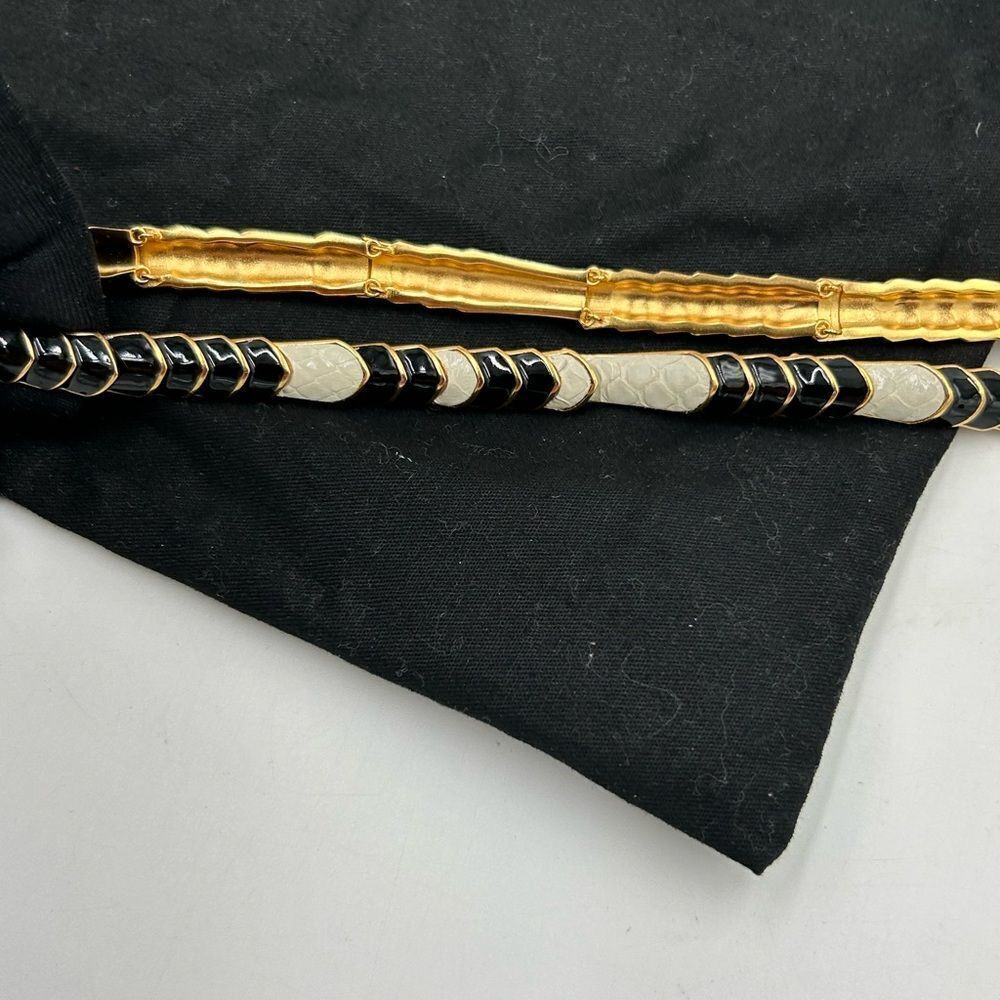 Women’s St. Laurent, gold toned necklace with alternating long and short links - Picture 6 of 9